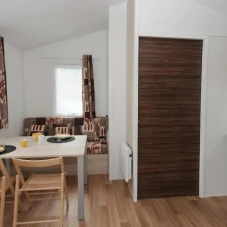 بيت للعطل Mobilhome 4 Etoiles - Piscine - Eehicg Aubigny (Vendee)