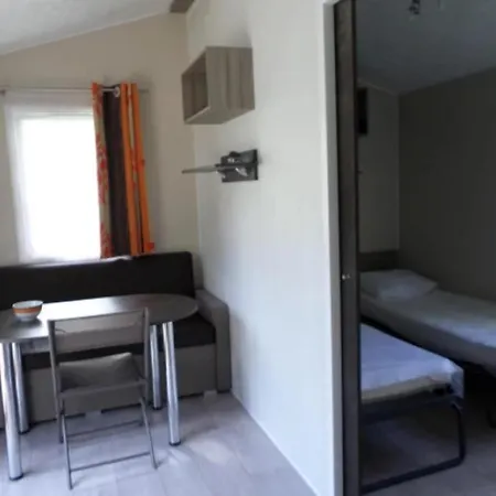 Mobilhome 4 Etoiles - Piscine - Eehicg بيت للعطل *
